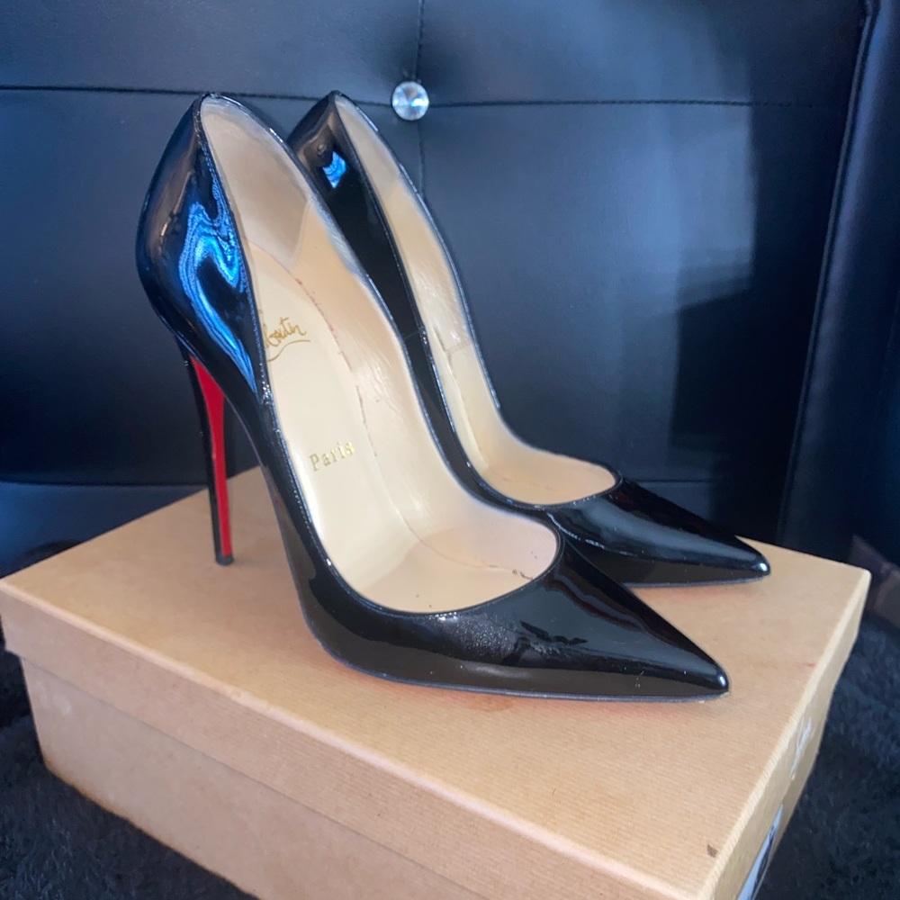 Christian Louboutin So Kate